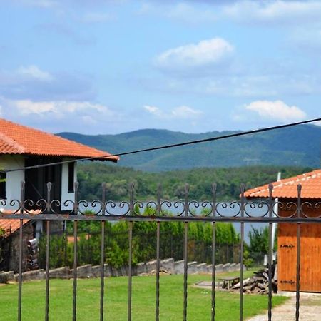 Sichanova Guest House Bruchkovtsi ภายนอก รูปภาพ