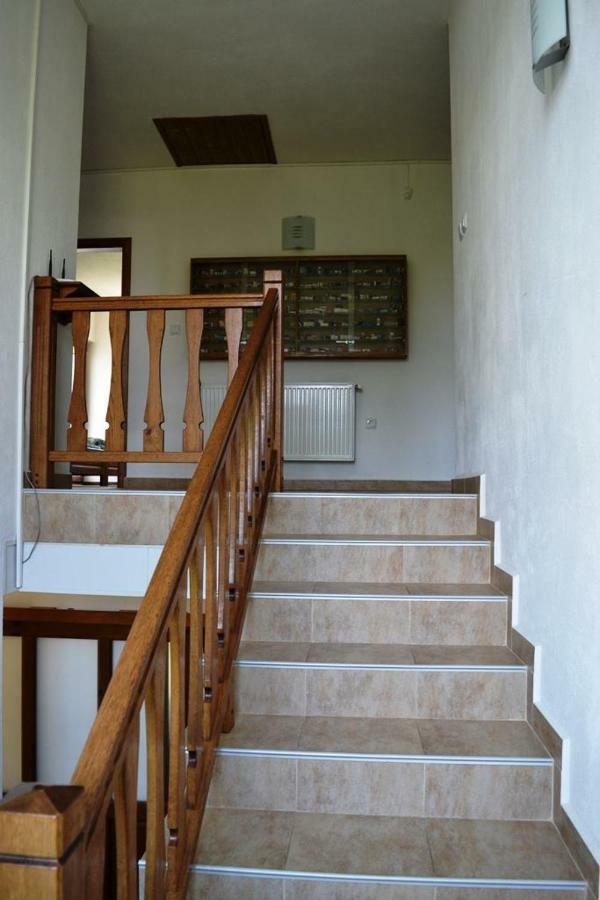 Sichanova Guest House Bruchkovtsi ภายนอก รูปภาพ
