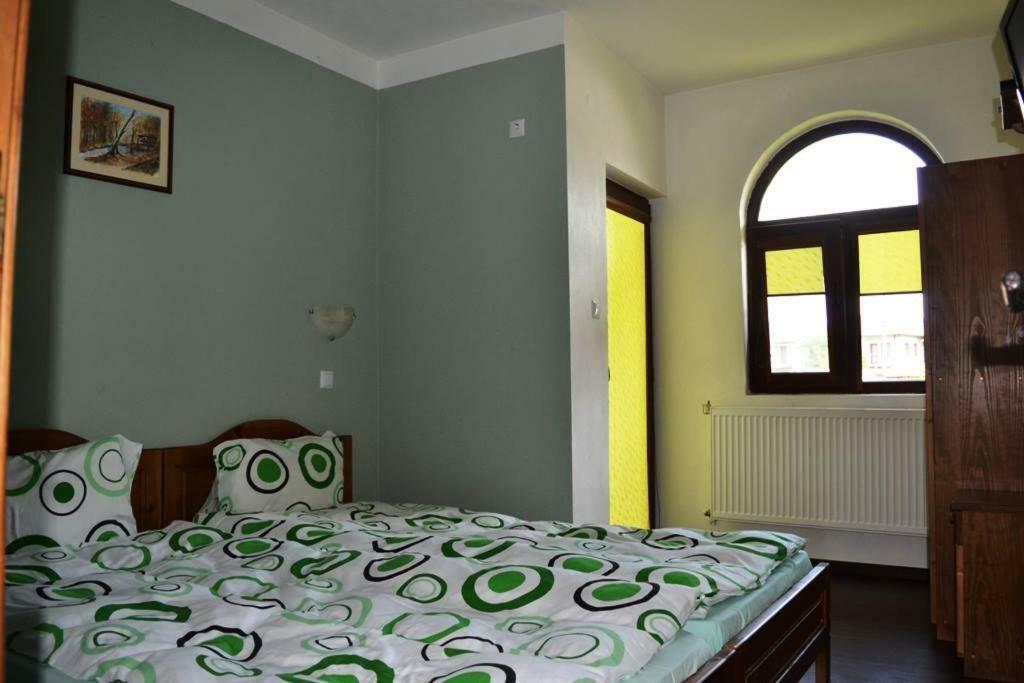 Sichanova Guest House Bruchkovtsi ภายนอก รูปภาพ