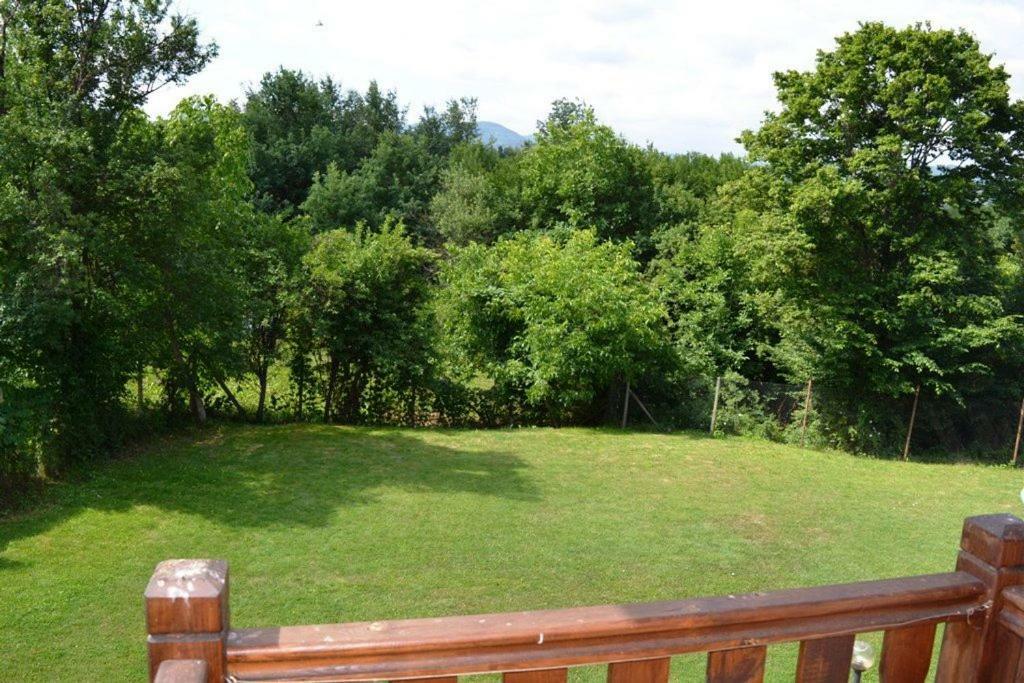 Sichanova Guest House Bruchkovtsi ภายนอก รูปภาพ